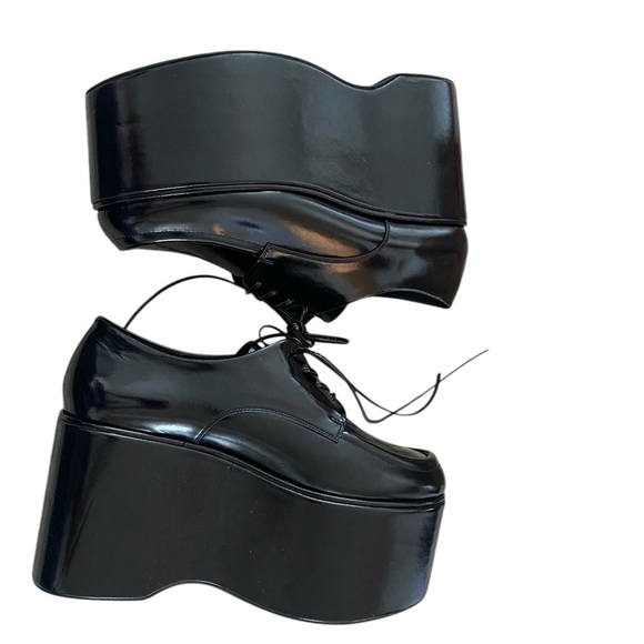 Jeffrey Campbell Glossy Black Platform Derbys - Picture 5 of 11